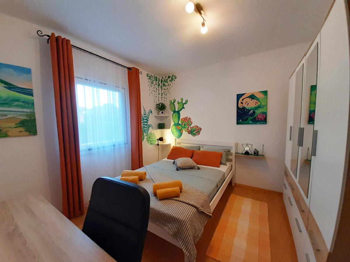 Holiday Home Mirela Sisan Exterior photo